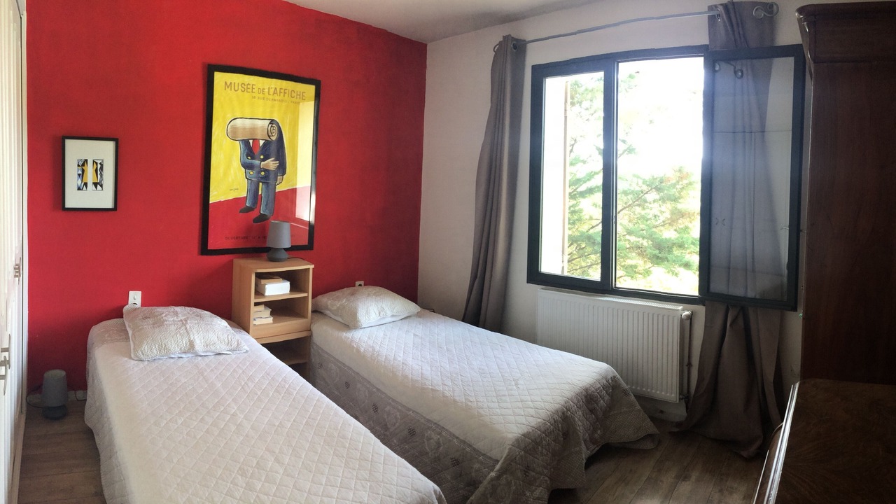Photo of Bedroom in Pernes-les-Fontaines