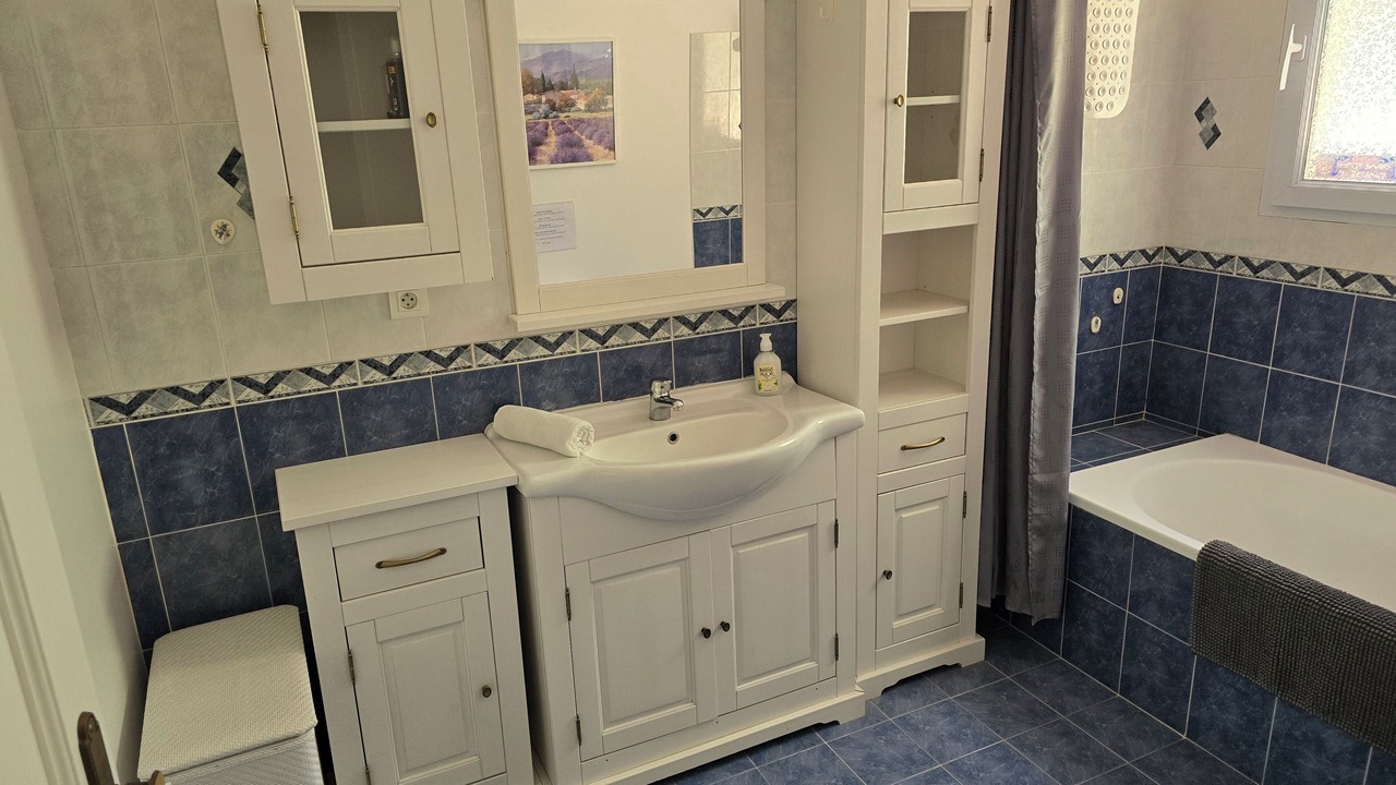 Photo of Bathroom in Massebœuf