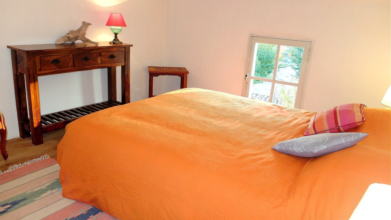 Photo of Bedroom in L'Isle-sur-la-Sorgue