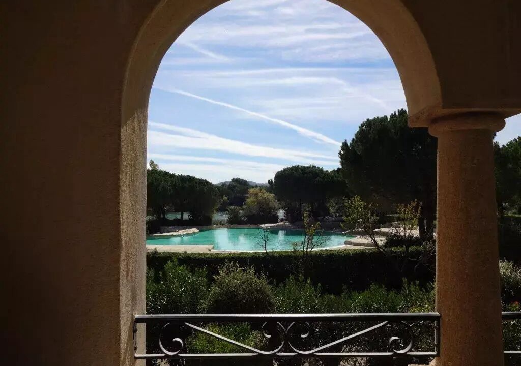 Photo of Outdoor in Pont Royal