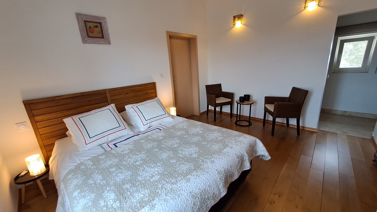 Photo of Bedroom in Saint-Saturnin-les-Apt