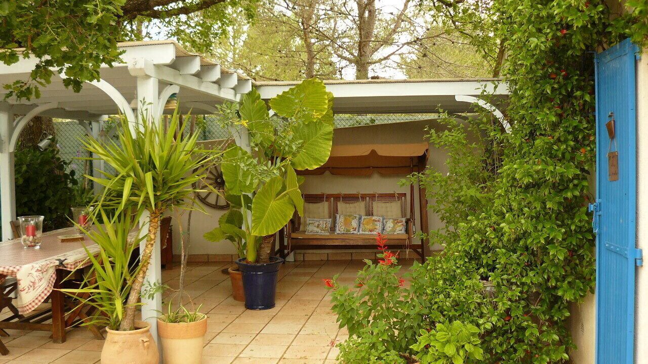 Photo of Patio Balcony in La Roquebrussanne