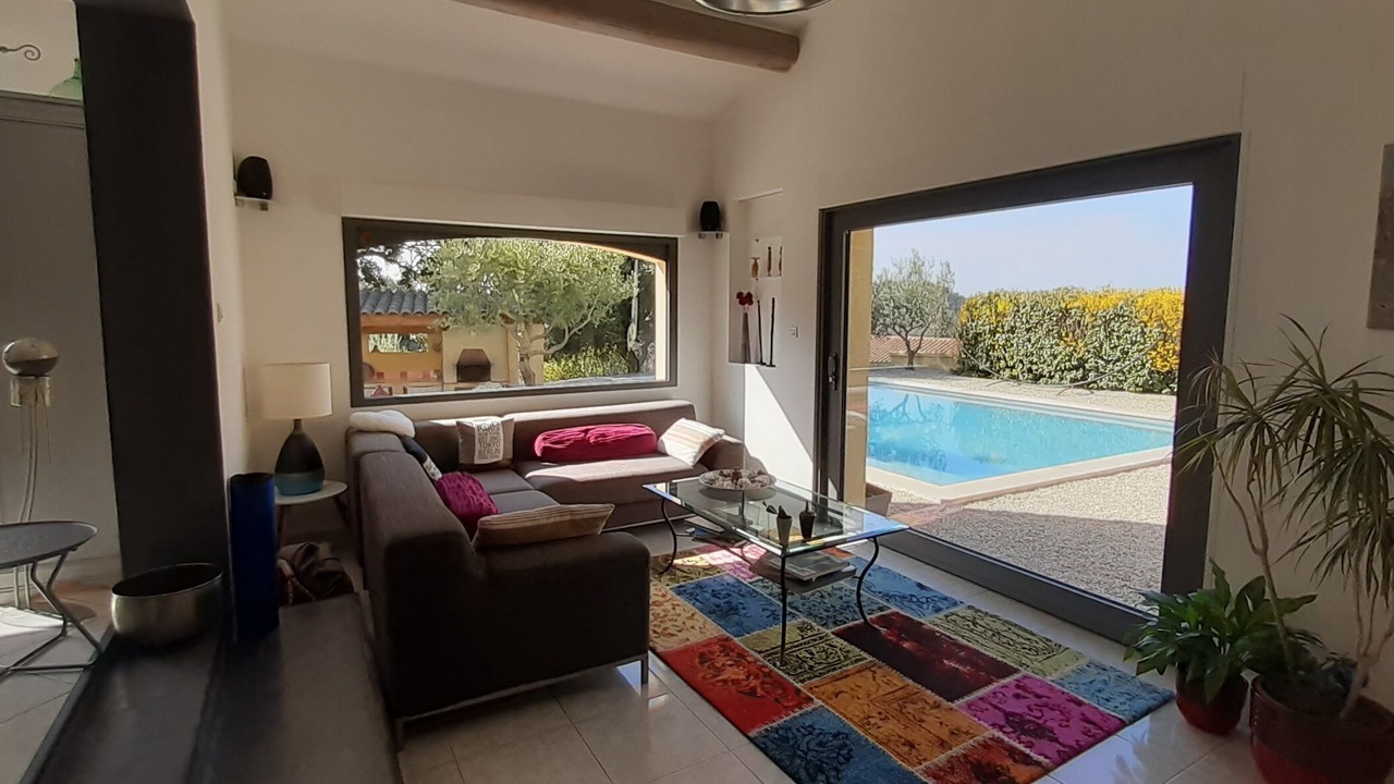 Photo of Livingroom in Cabrieres-dʼAigues