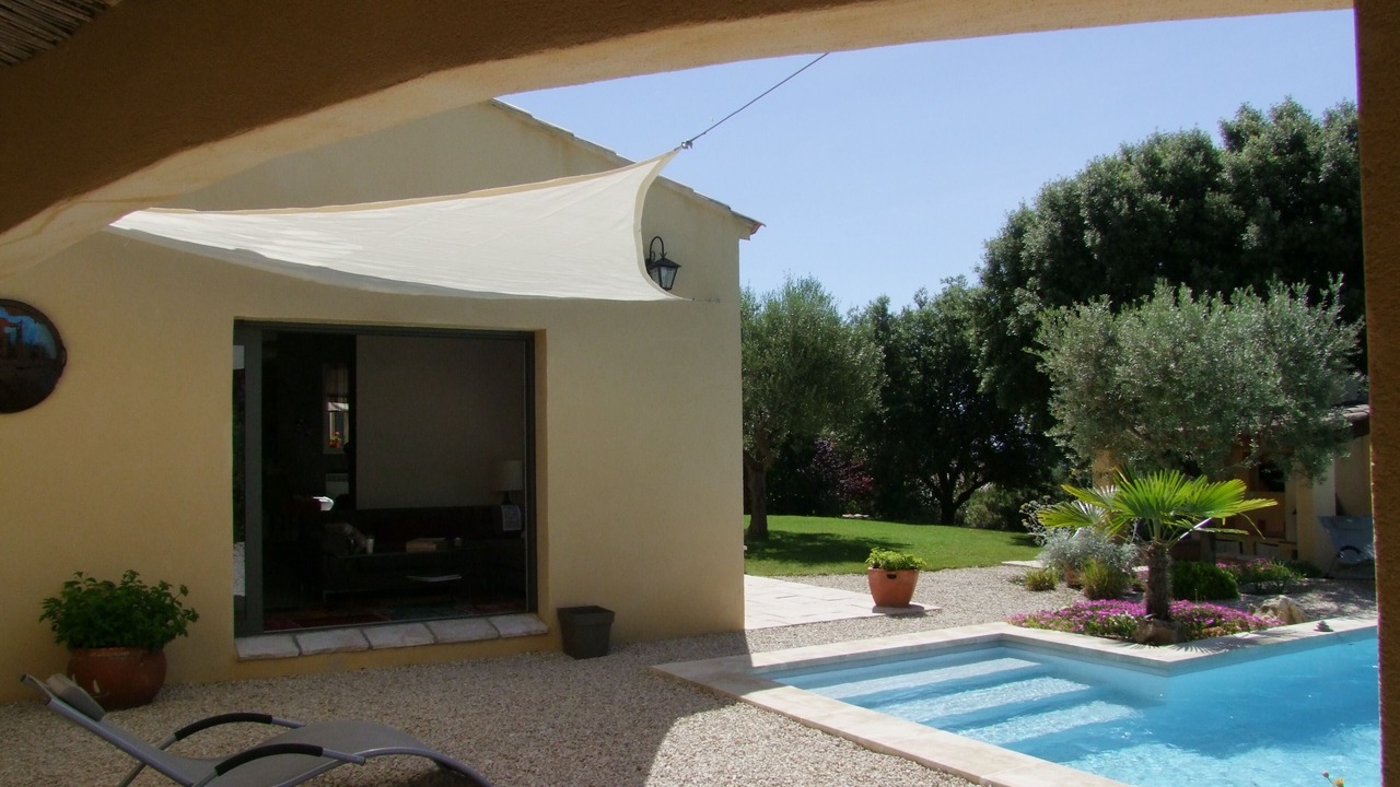 Photo of Outdoor in Cabrieres-dʼAigues