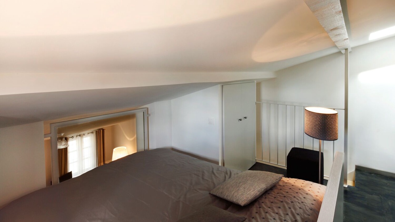 Photo of Bedroom in Arles City Centre