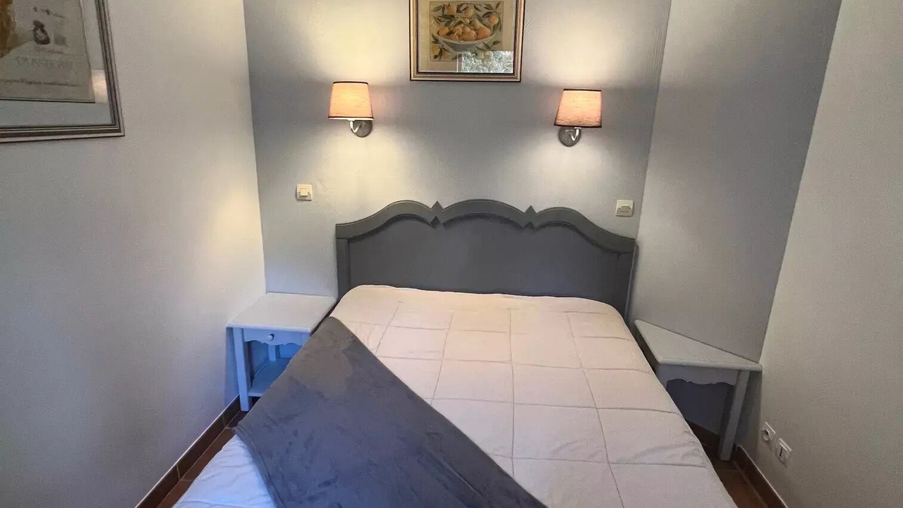 Photo of Bedroom in Pont Royal