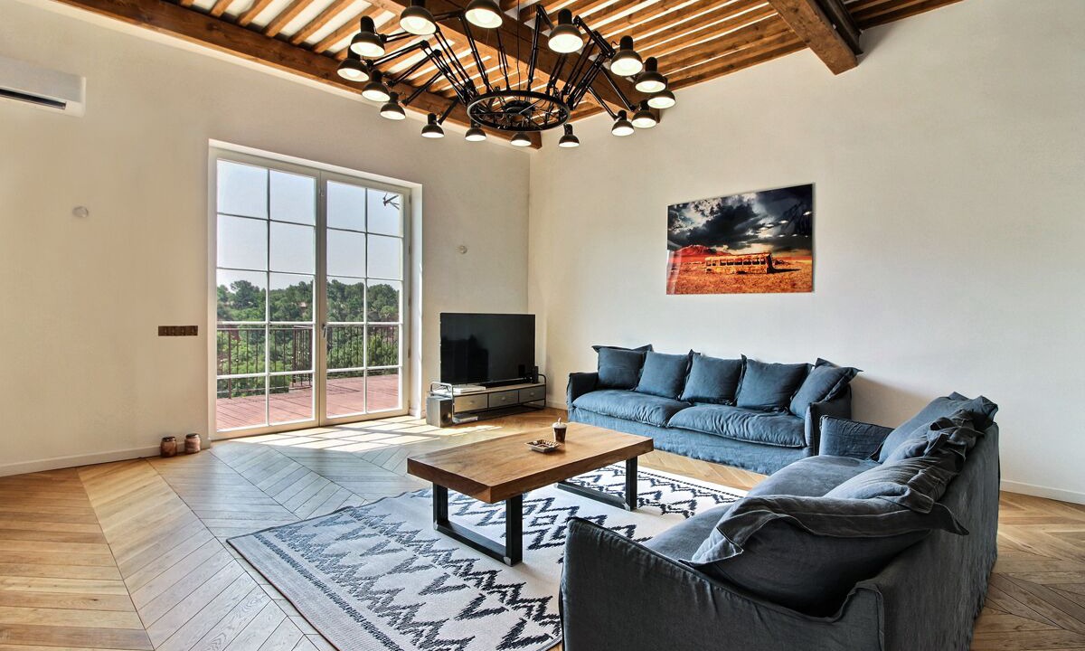 Photo of Livingroom in Roussillon