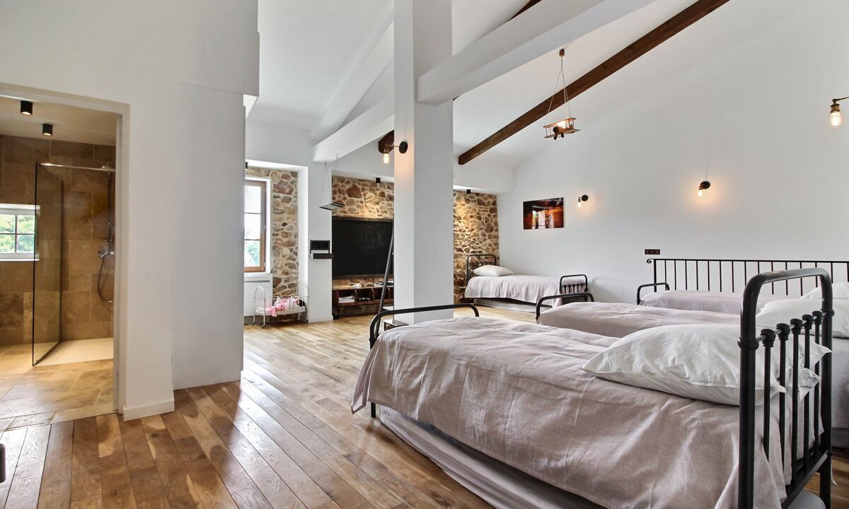 Photo of Bedroom in Roussillon