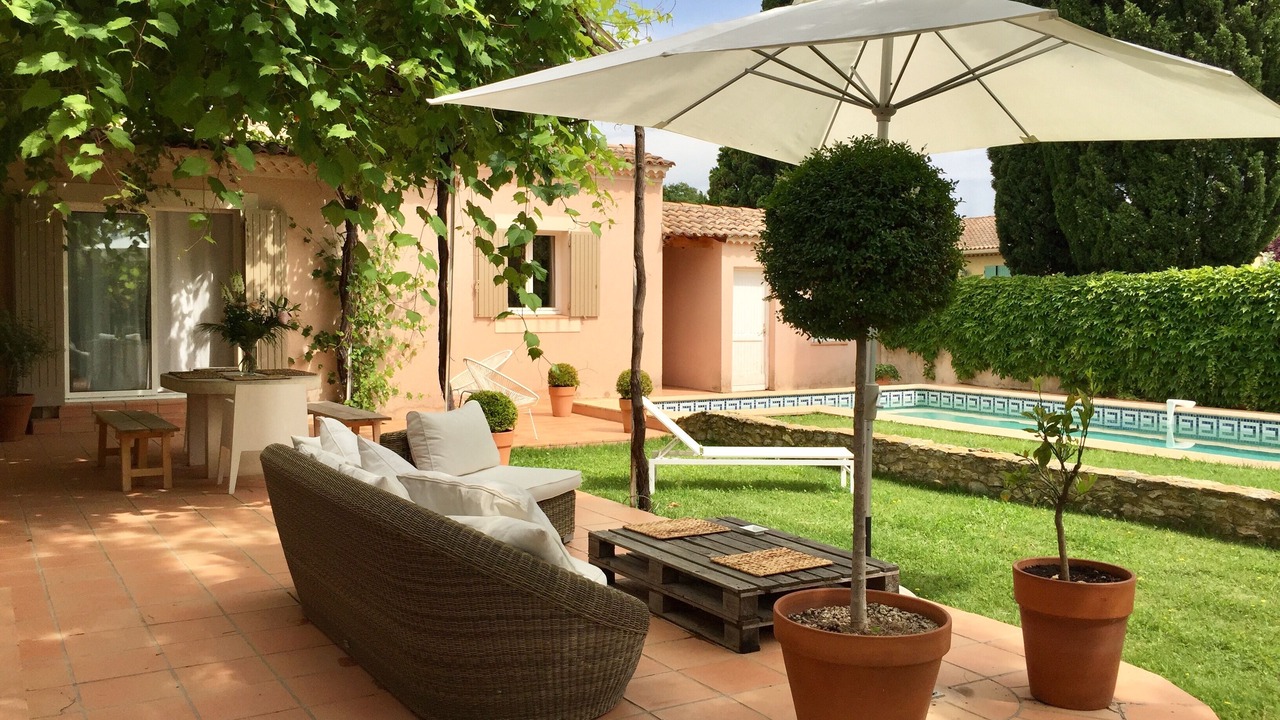 Photo of Patio Balcony in Orange