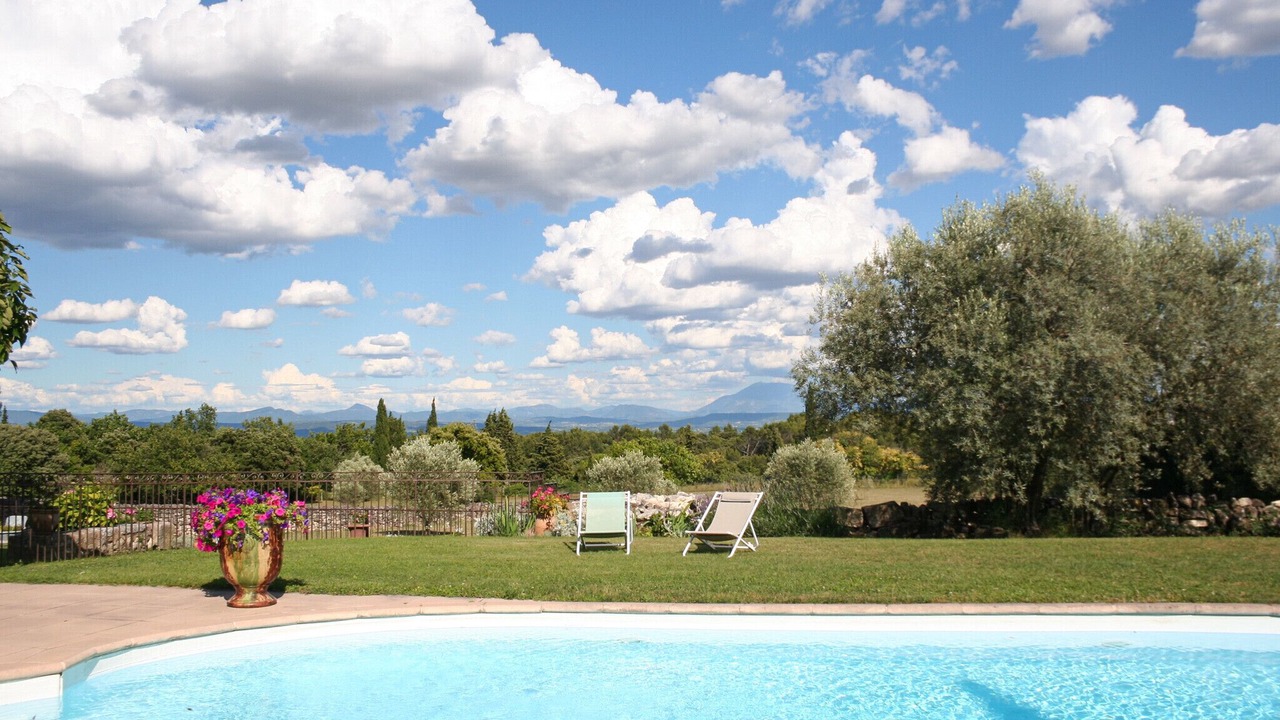 Photo of Outdoor in Saint-Restitut