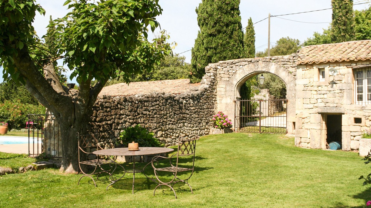 Photo of Outdoor in Saint-Restitut
