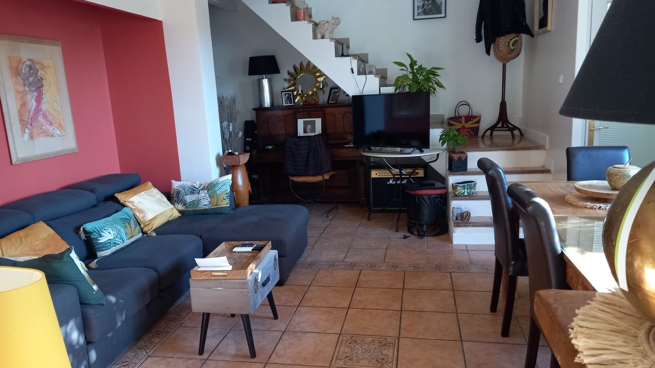 Photo of Livingroom in Couronne Urbaine