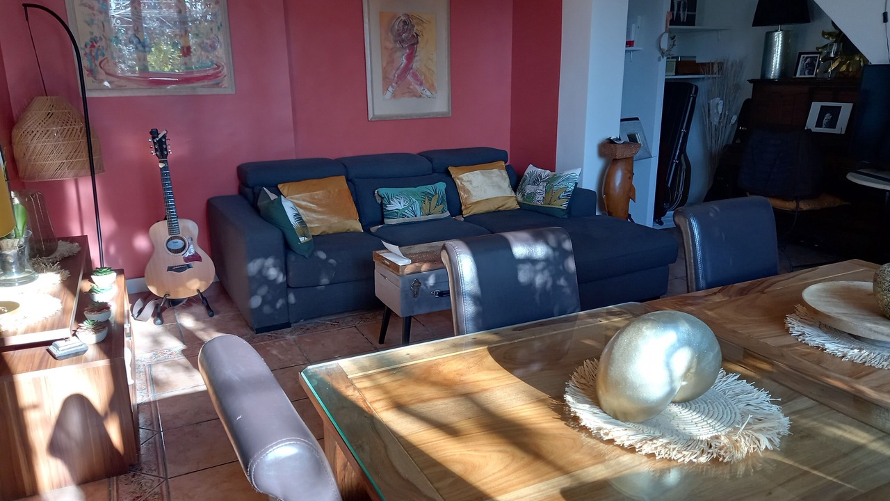 Photo of Livingroom in Couronne Urbaine