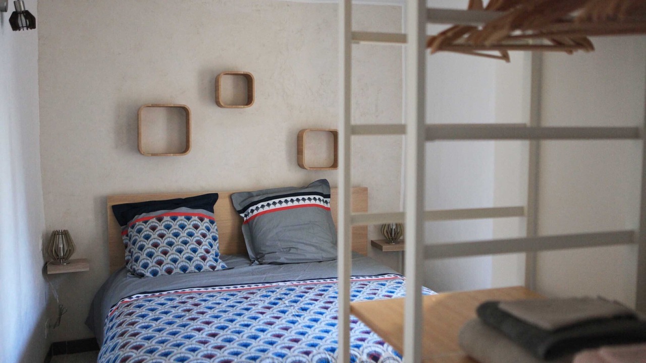 Photo of Bedroom in Cadenet