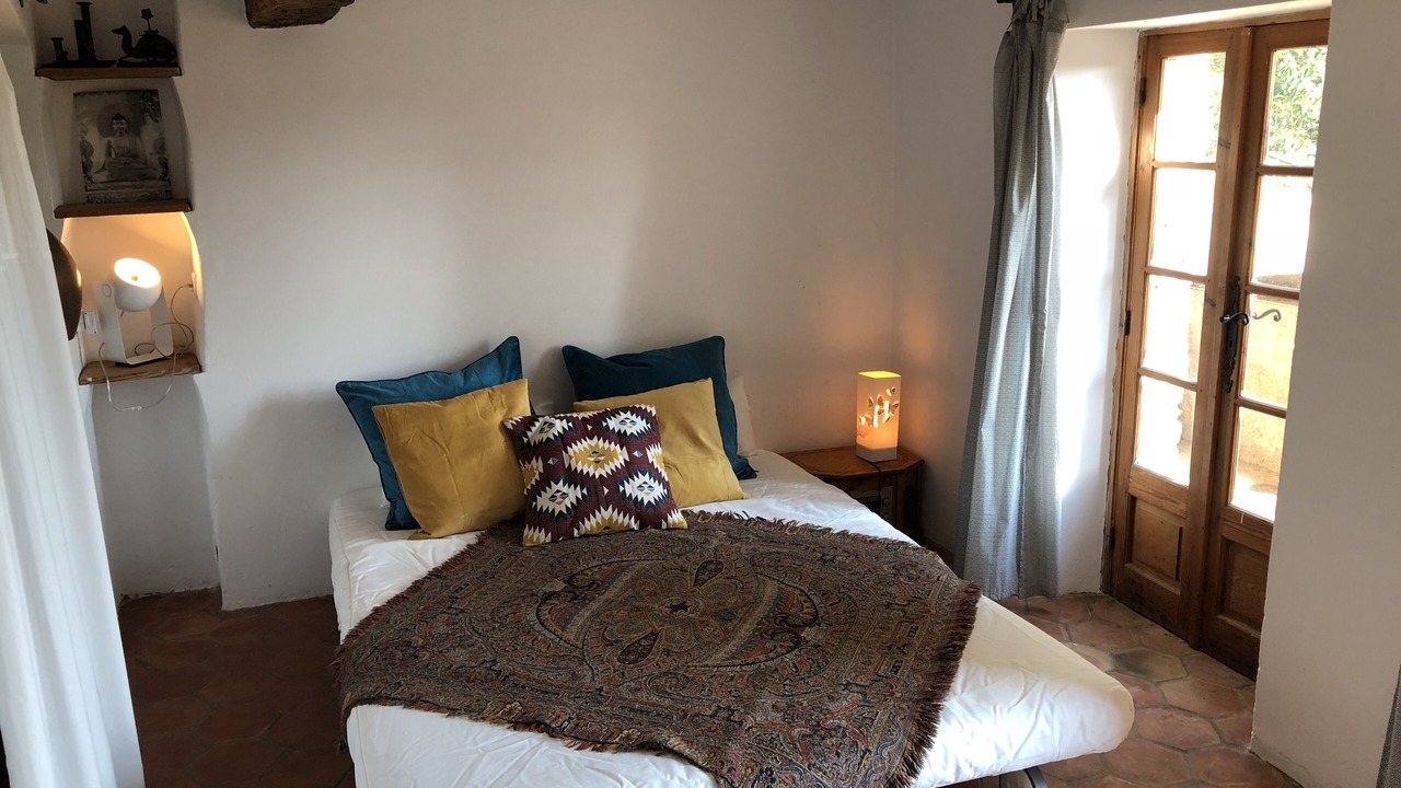 Photo of Bedroom in Saint-Cezaire-sur-Siagne