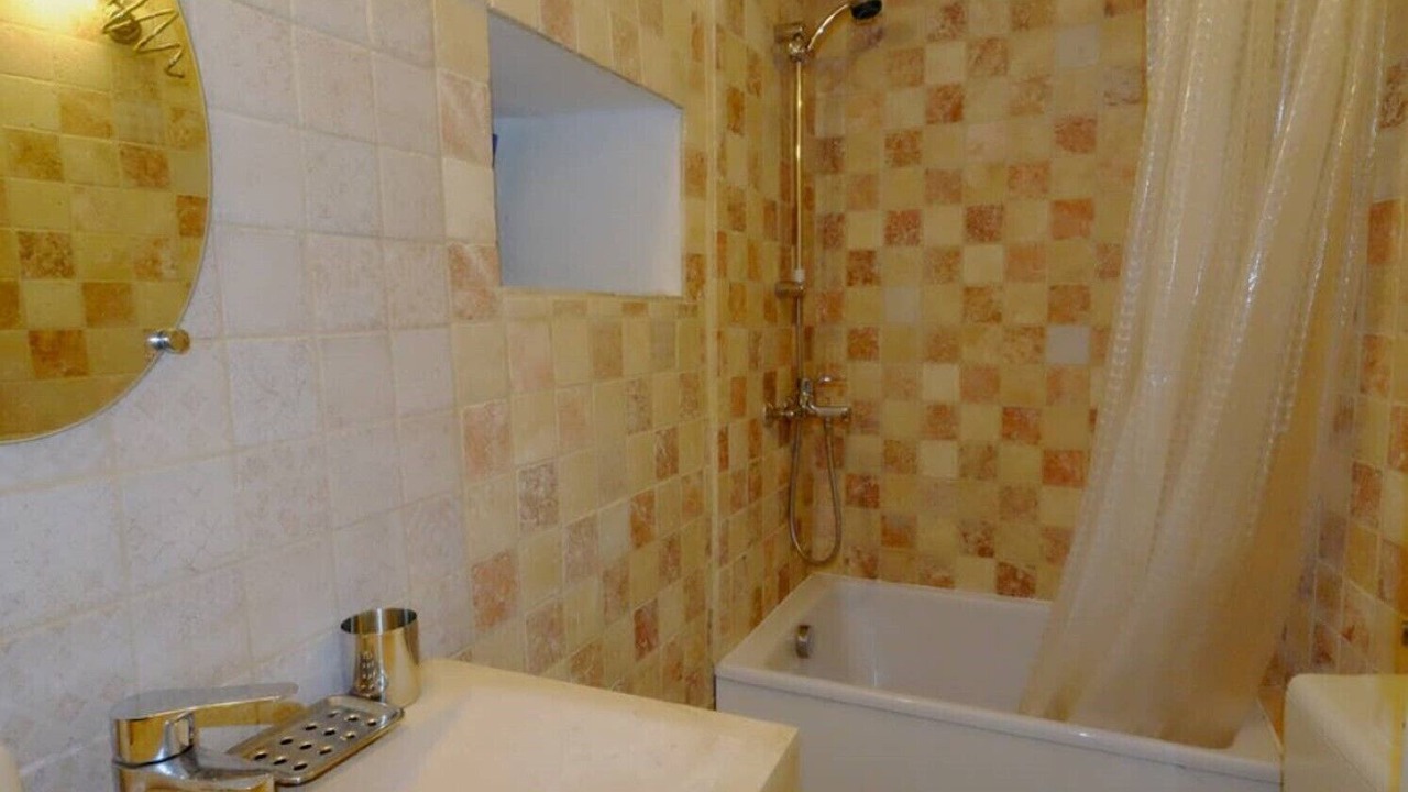 Photo of Bathroom in Bonnieux
