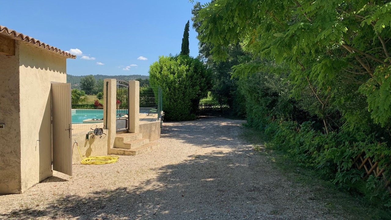 Photo of Outdoor in Villelaure
