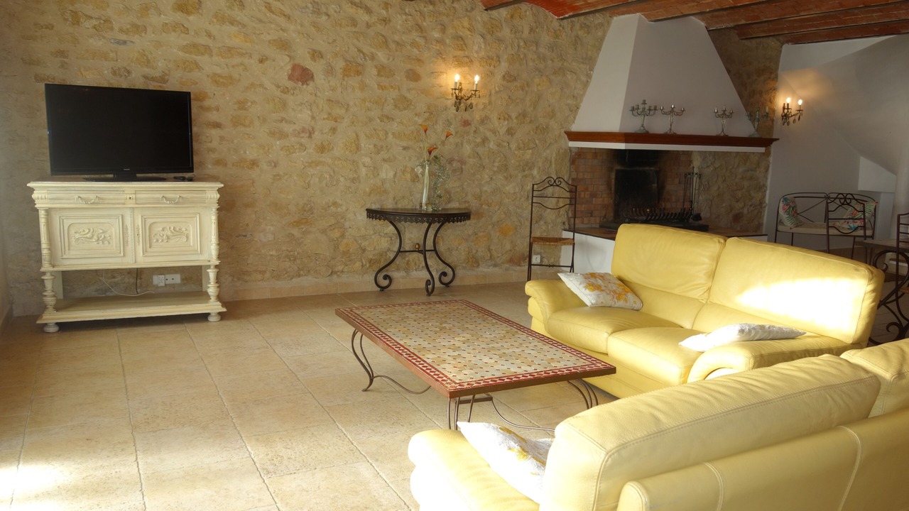 Photo of Livingroom in Villelaure