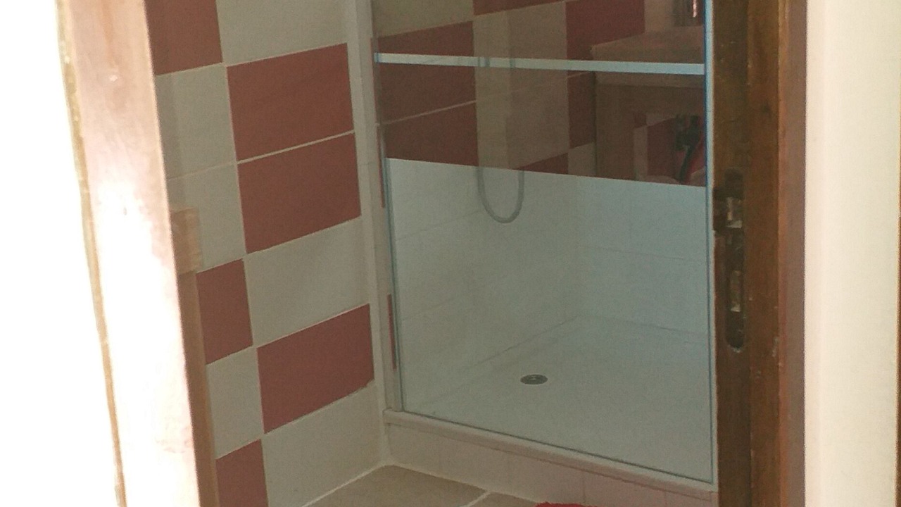 Photo of Bathroom in Caromb