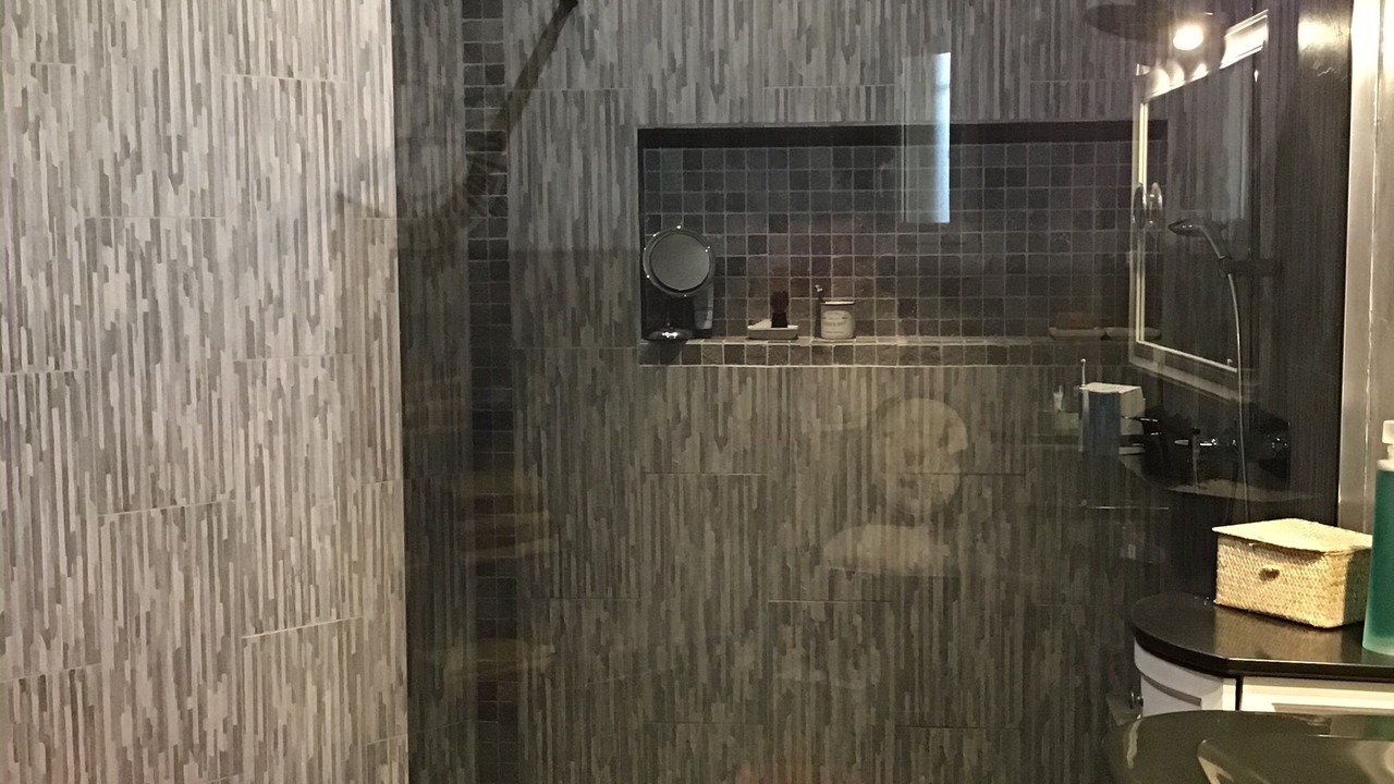 Photo of Bathroom in Velleron