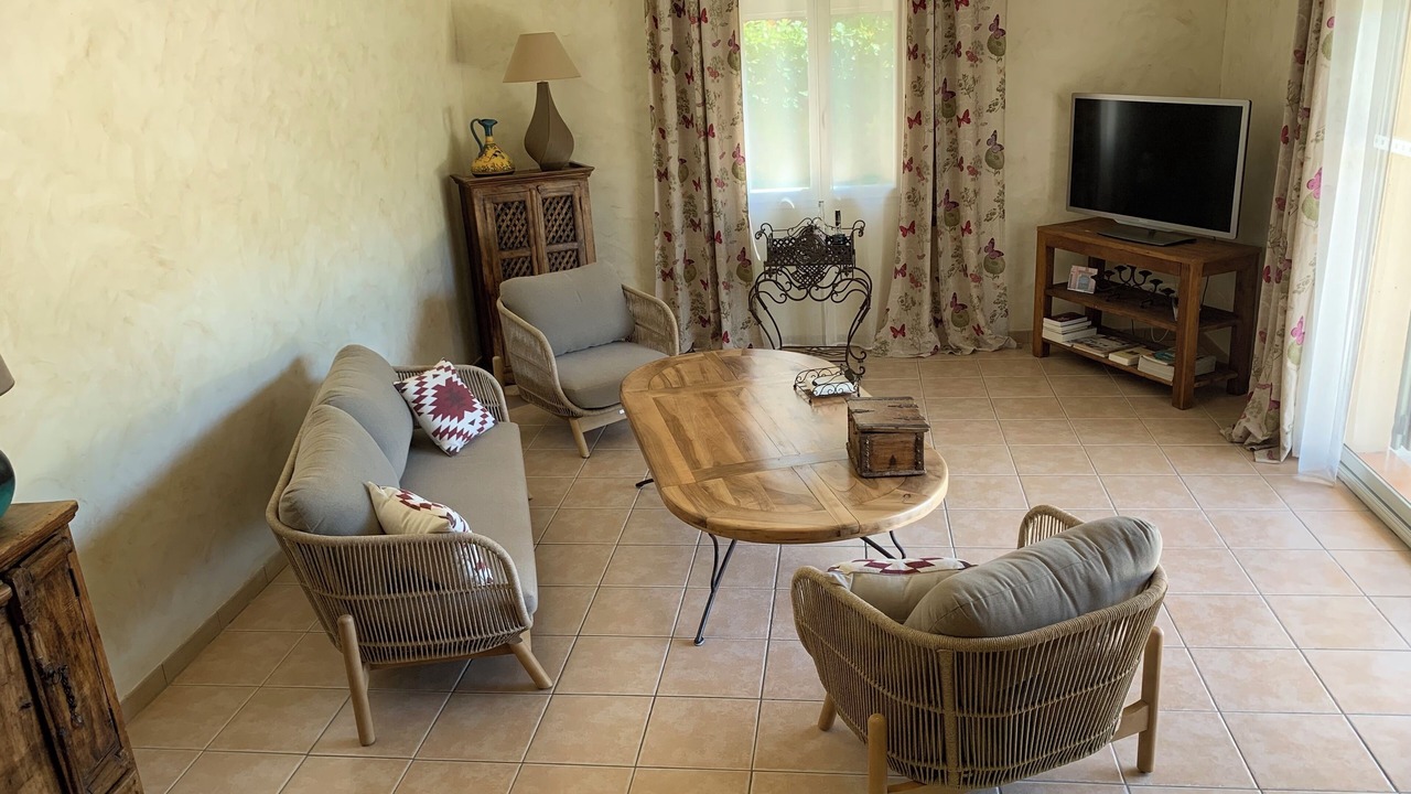Photo of Livingroom in Velleron