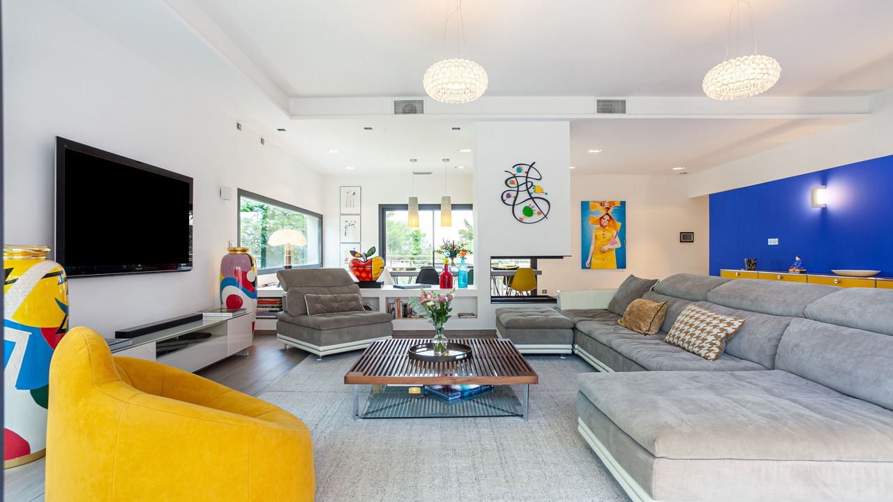 Photo of Livingroom in Les Baumettes