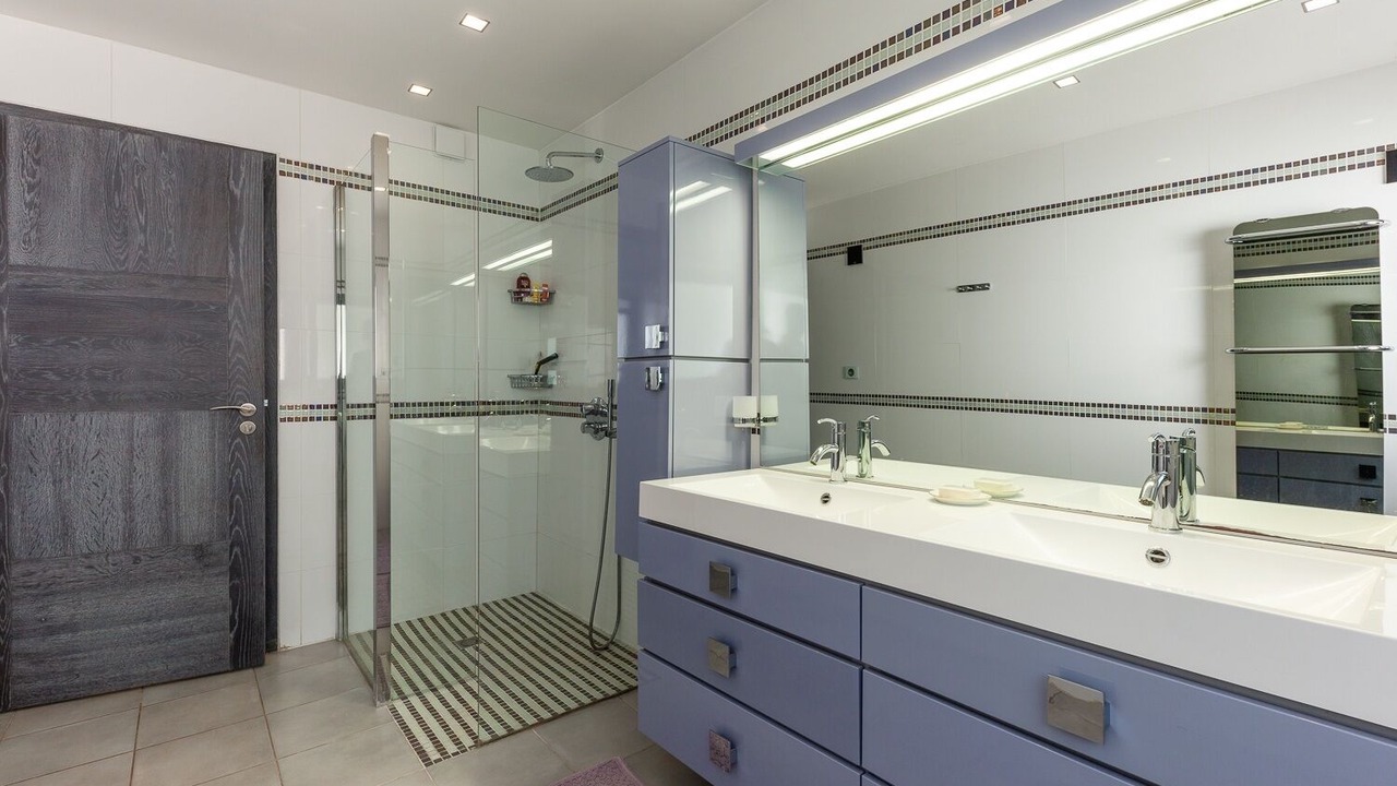 Photo of Bathroom in Les Baumettes
