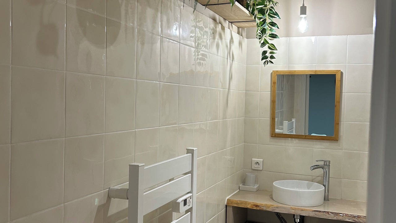 Photo of Bathroom in Chateaurenard