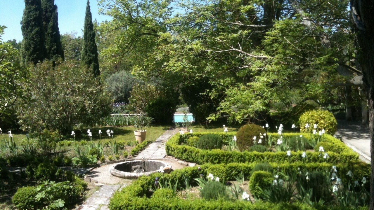 Photo of Outdoor in Caromb