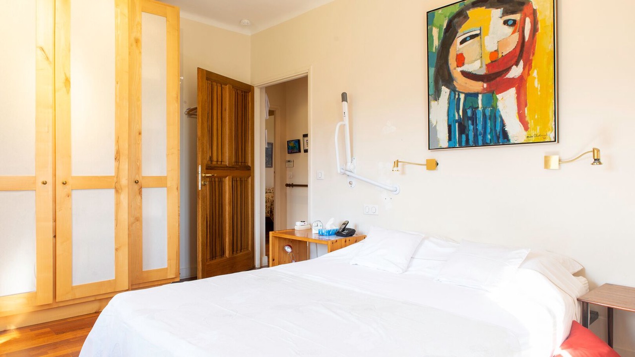 Photo of Bedroom in Oppede