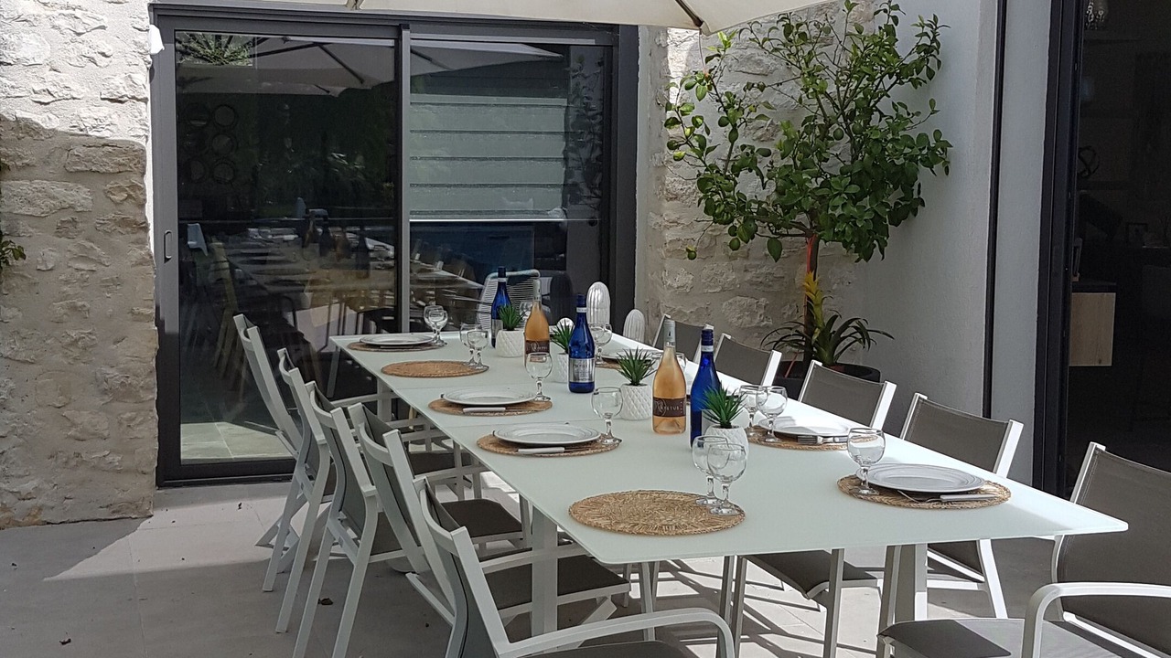 Photo of Outdoor in Eguilles