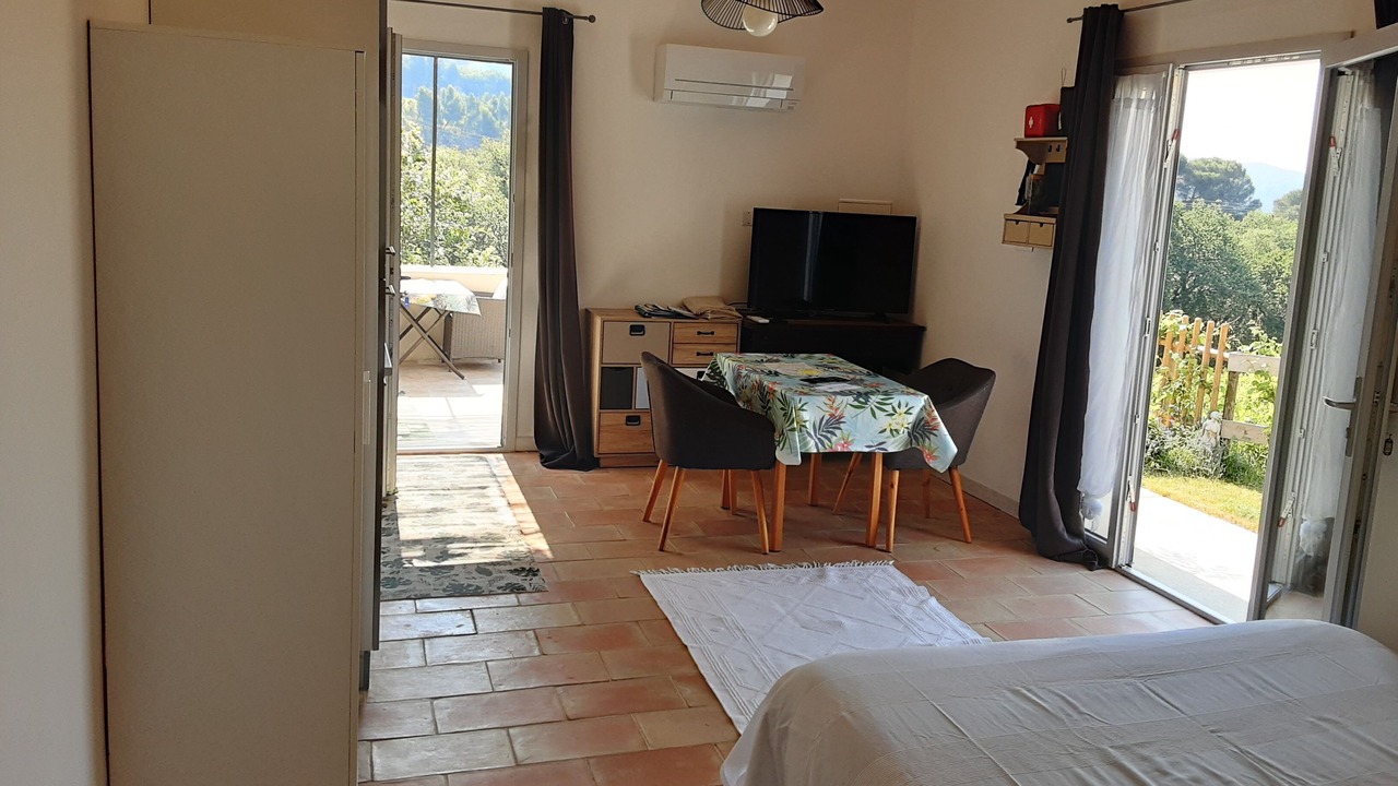 Photo of Bedroom in Vacqueyras