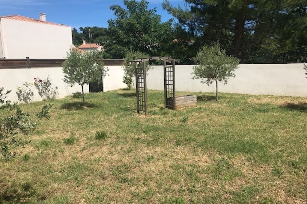 Photo of Outdoor in Pelissanne