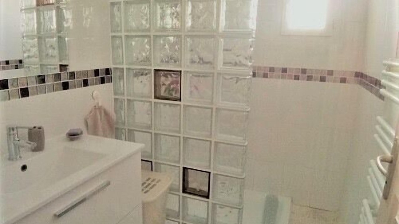 Photo of Bathroom in 11th Arrondissement