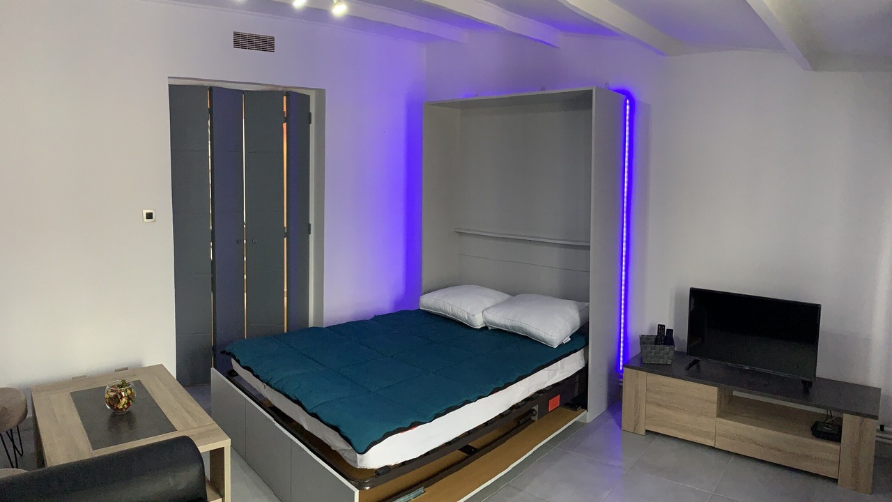 Photo of Bedroom in Port-de-Bouc