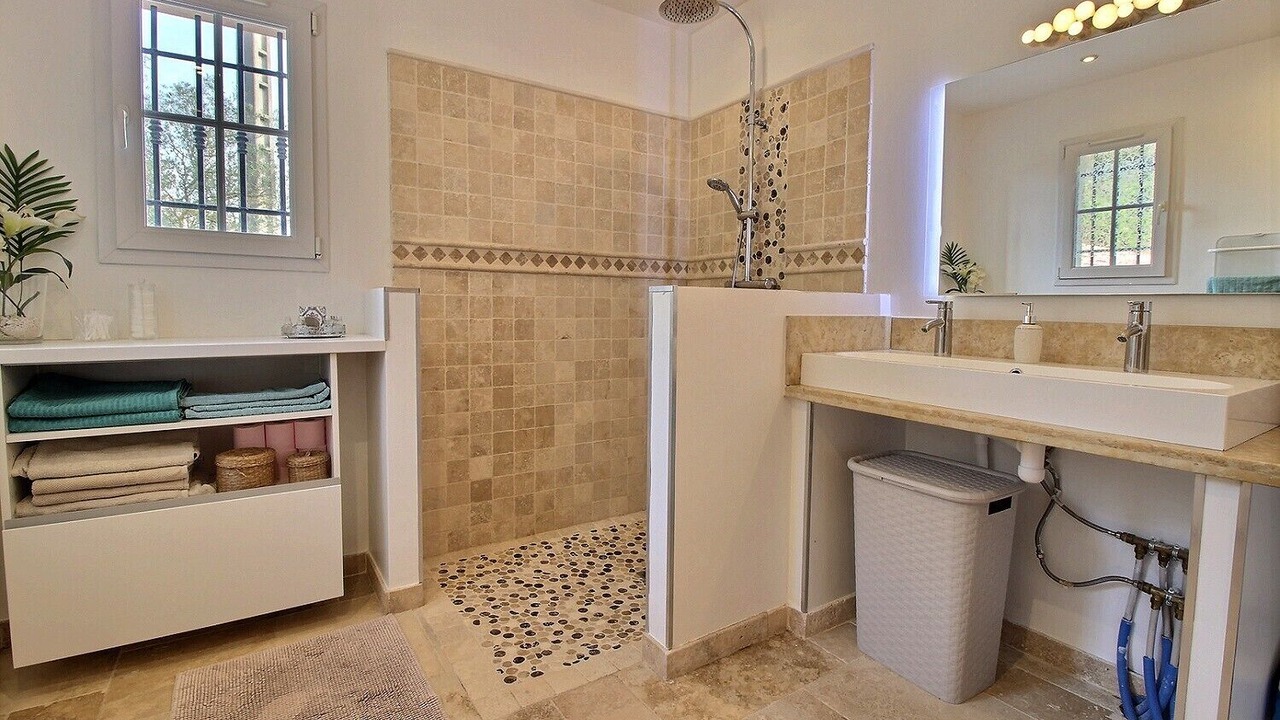 Photo of Bathroom in Lorgues