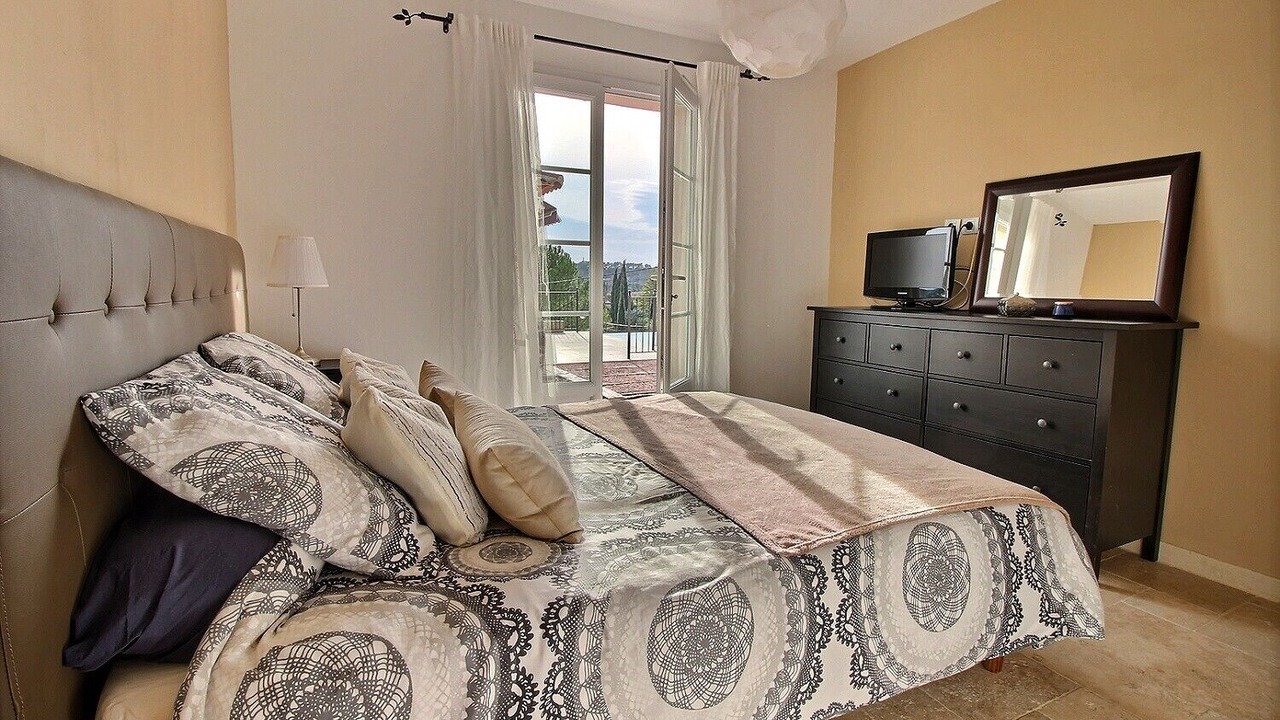 Photo of Bedroom in Lorgues