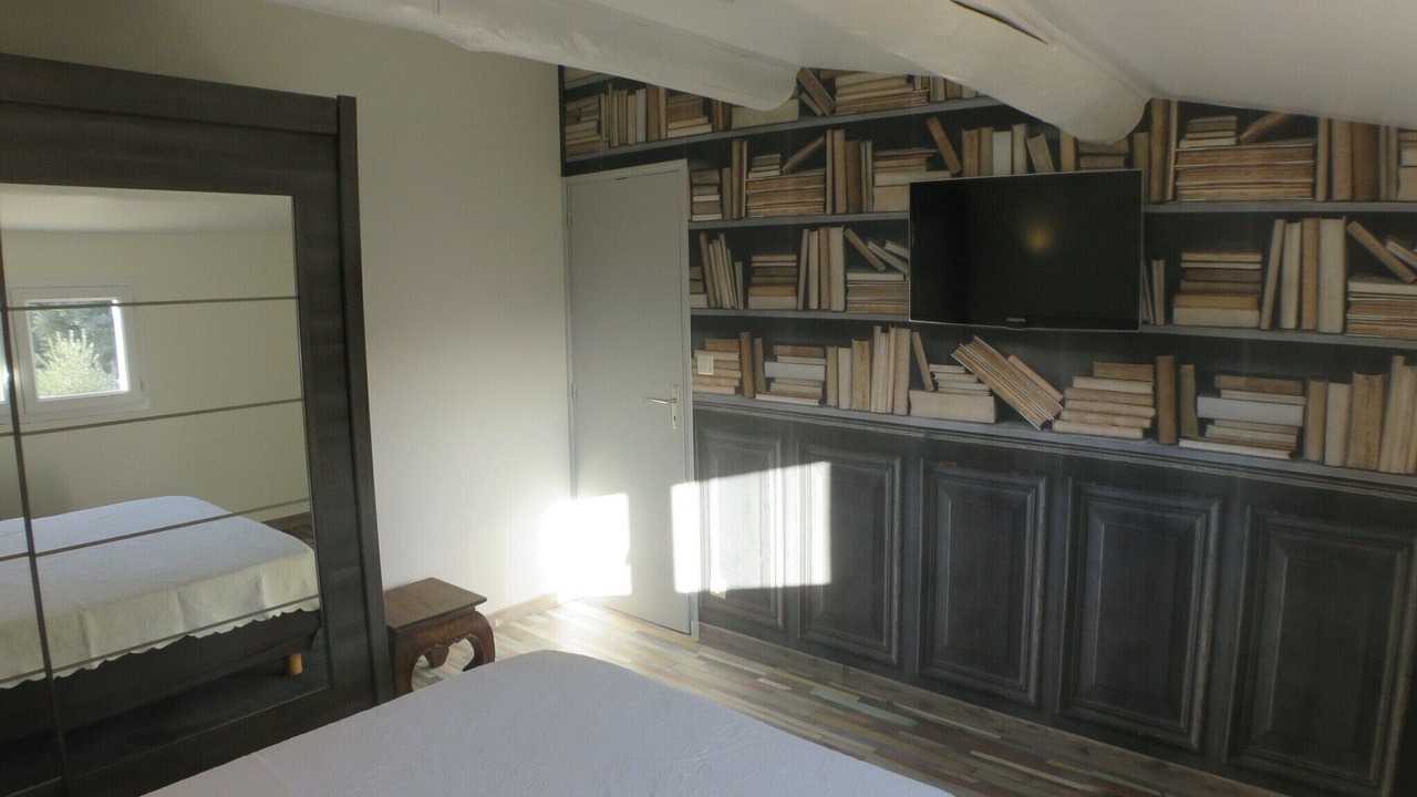Photo of Bedroom in Saint-Saturnin-les-Avignon