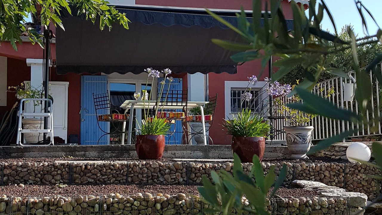 Photo of Patio Balcony in Saint-Saturnin-les-Avignon