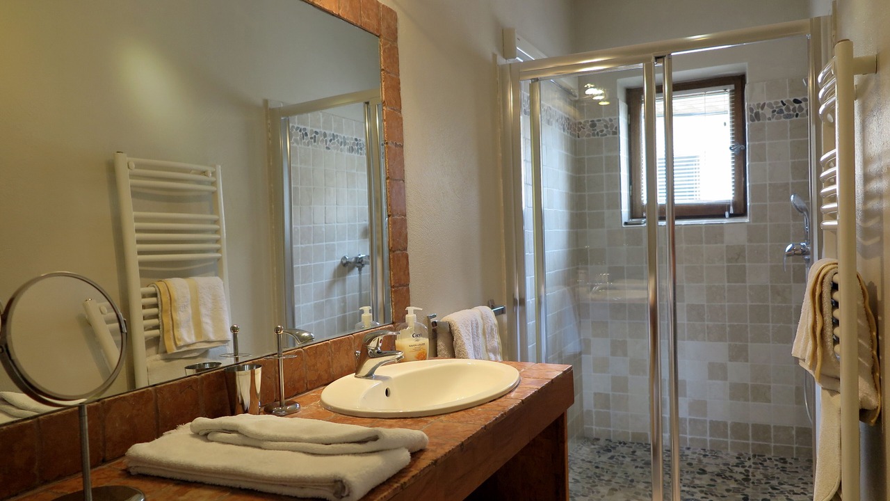 Photo of Bathroom in Sablet