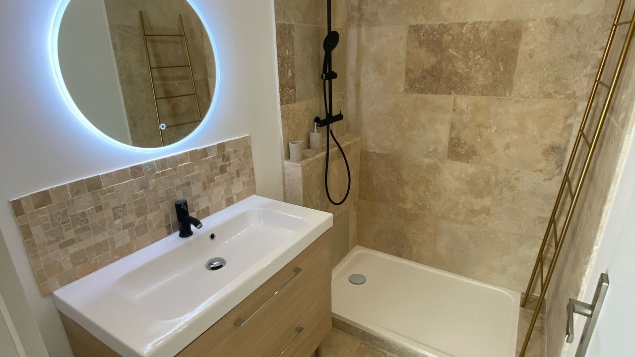 Photo of Bathroom in Barbentane