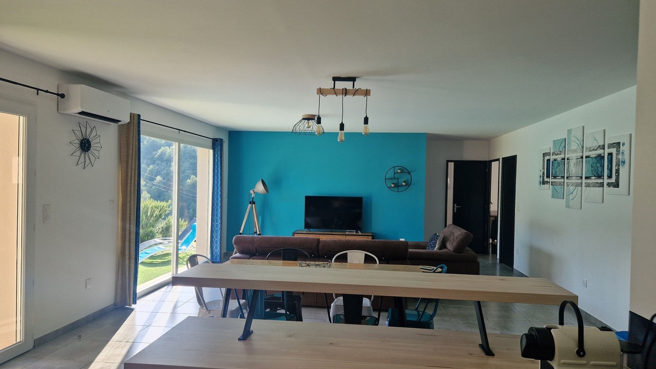 Photo of Livingroom in Plaisians