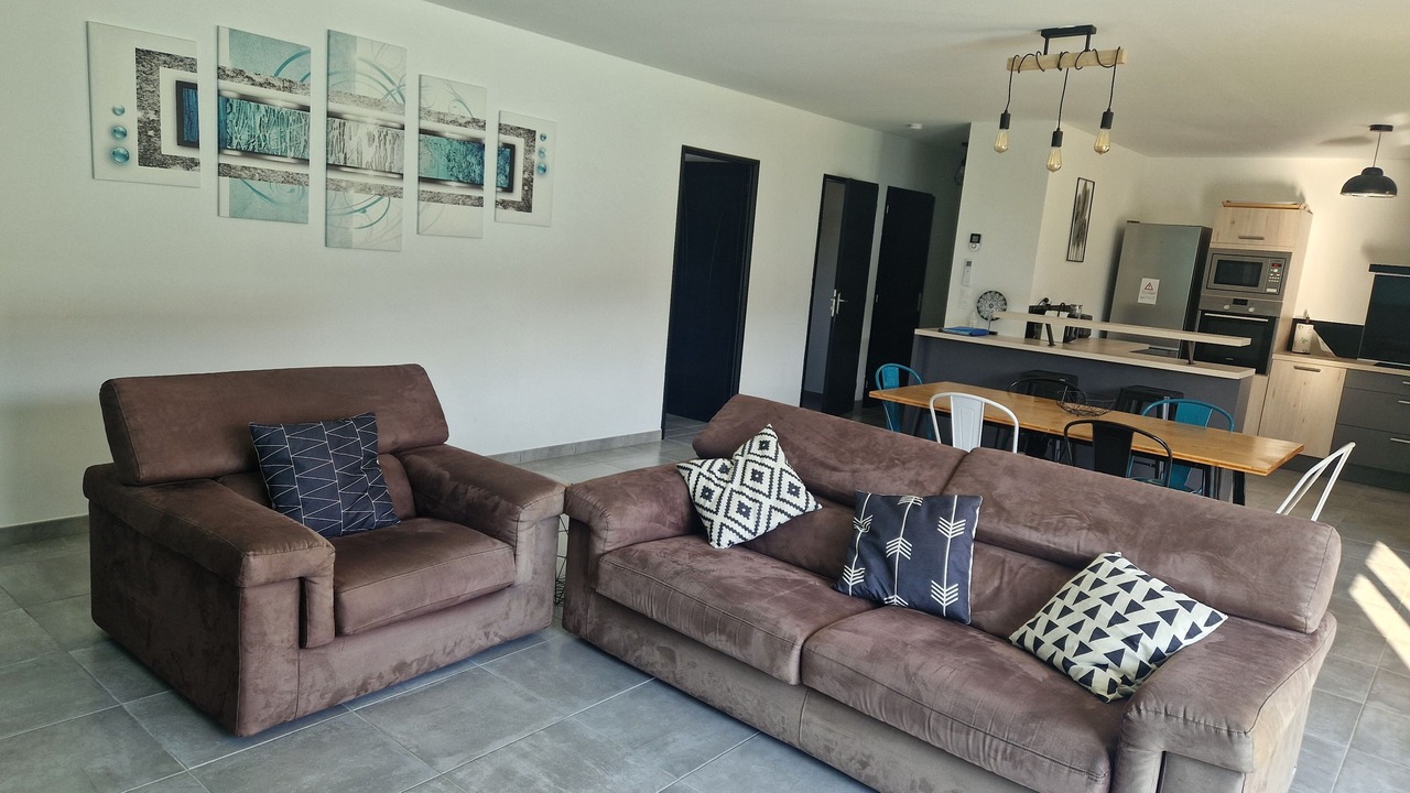 Photo of Livingroom in Plaisians