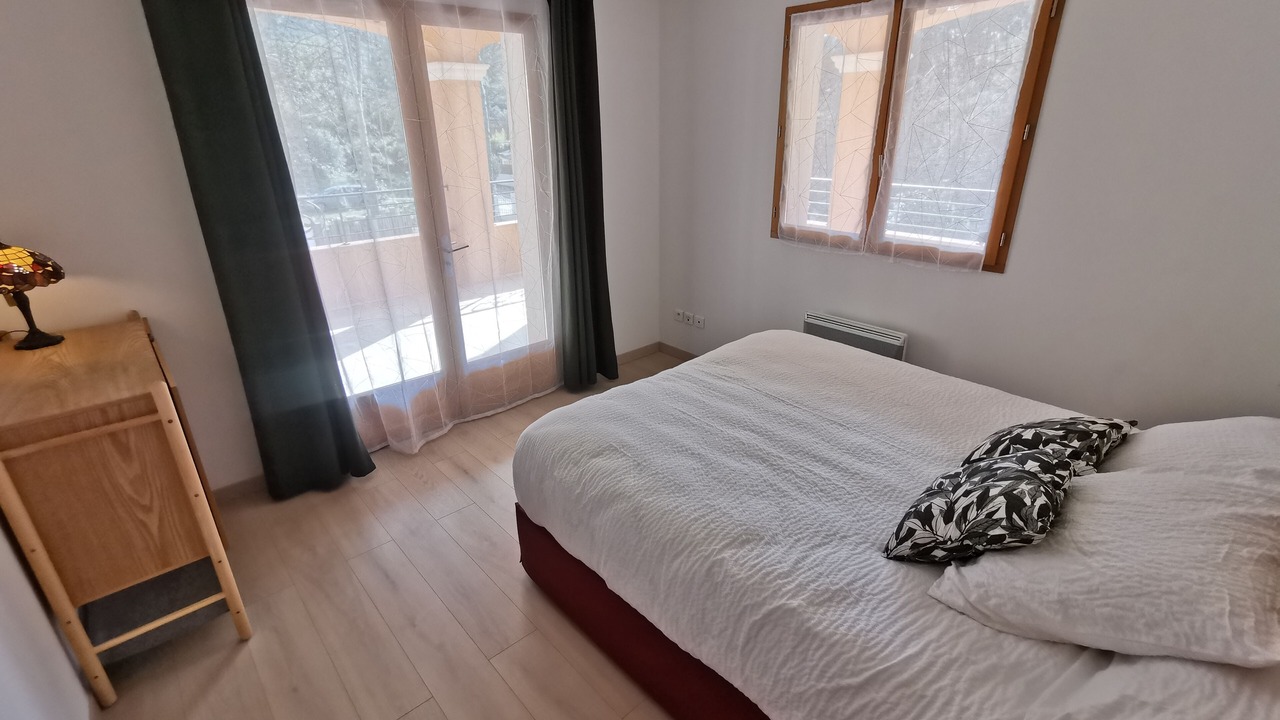 Photo of Bedroom in Cuges-les-Pins