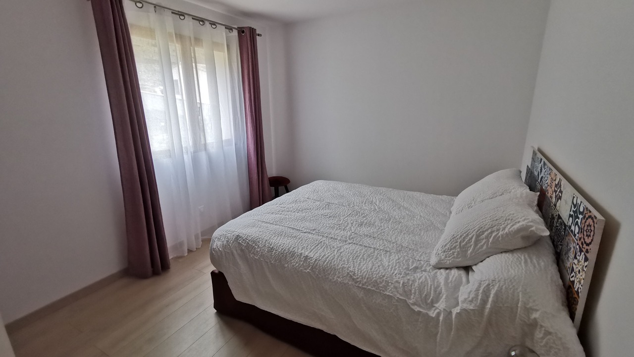 Photo of Bedroom in Cuges-les-Pins