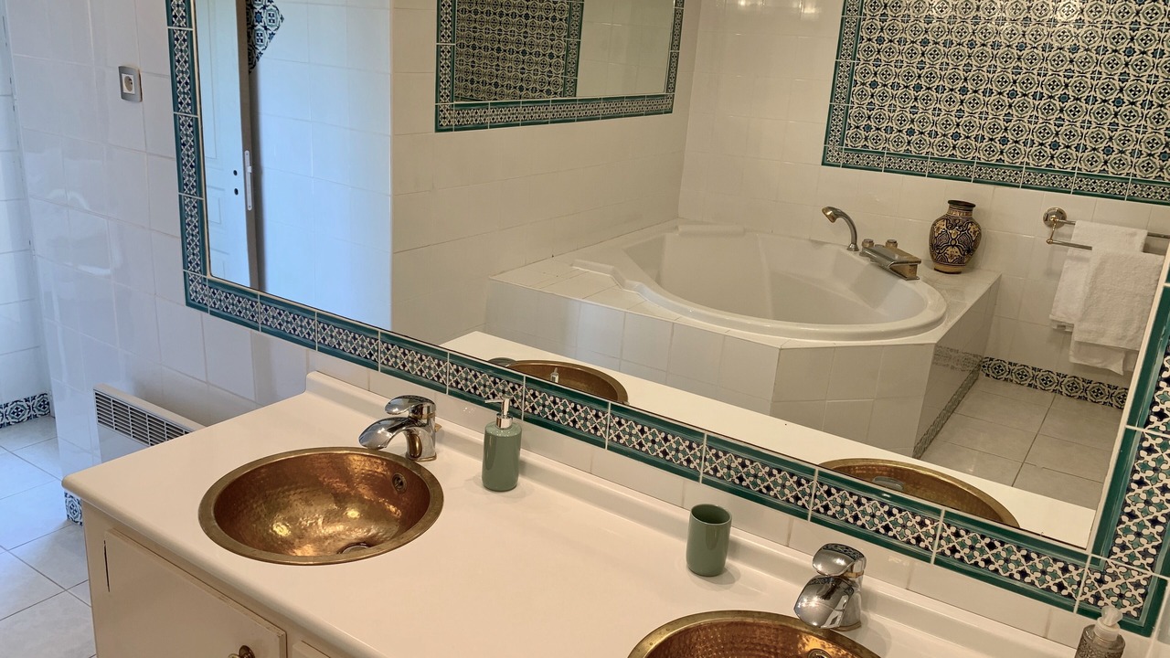 Photo of Bathroom in Remoulins