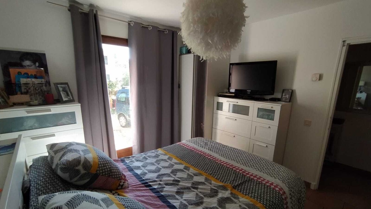 Photo of Bedroom in Cornillon-Confoux