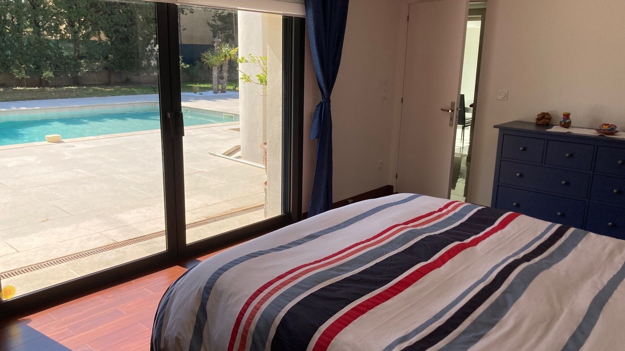 Photo of Bedroom in Rochefort-du-Gard