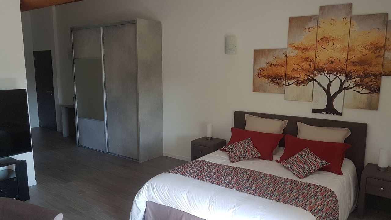 Photo of Bedroom in Cavaillon