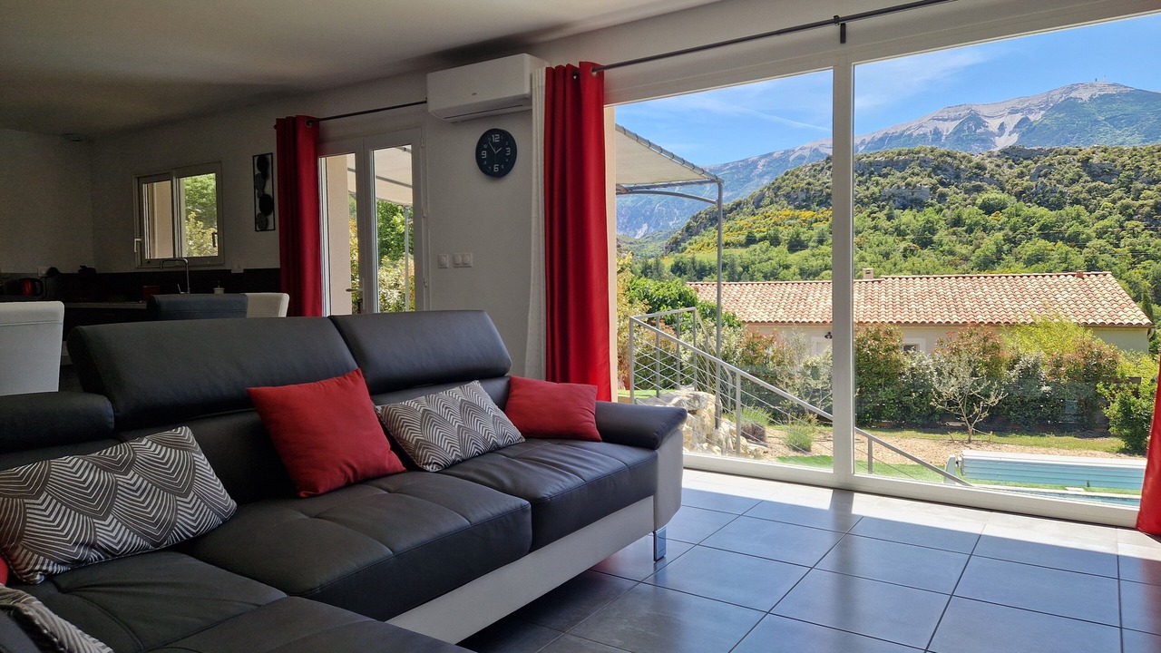Photo of Livingroom in Plaisians